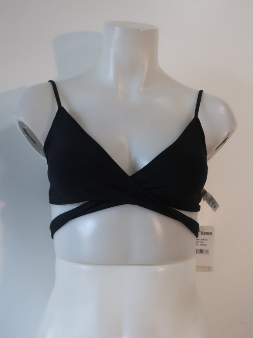 NWT Womens L*Space x Monica Wise Chloe Black (Item- 78) Swimwear Bikini Top M - Picture 2 of 7